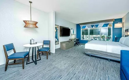 Holiday Inn Express & Suites Charleston Arpt-Conv Ctr Area by IHG