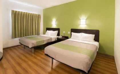 Motel 6 Hillsboro