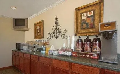 America's Best Inns & Suites