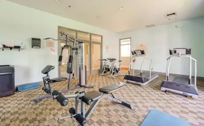 2 Mi to Disney & Old Town: Resort Condo w/ Perks