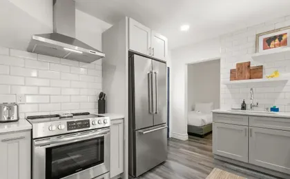 NEW Soho Sanctuary - Gorgeous Apartment Steps to S Howard Ave With Fenced Yard