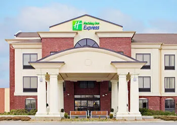 Holiday Inn Express Hotel & Suites Pine Bluff / Pines Mall