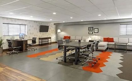 Royle Hotel Milwaukee Airport