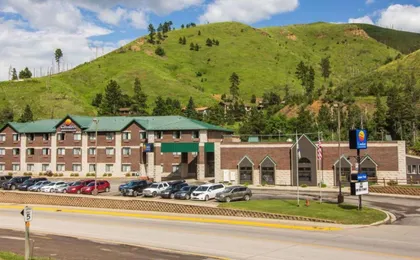 Comfort Inn & Suites Hotel in the Black Hills
