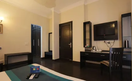 Stallen Suites Nehru Place by FabHotels