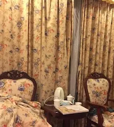 Oak Hotel