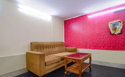 FabHotel Golden Imperial