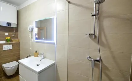 Zoilo Rooms self check-in
