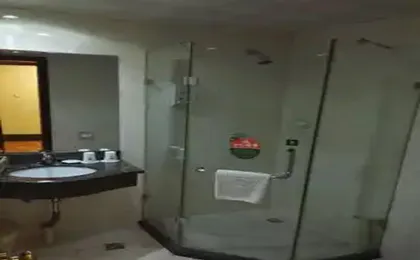 Greentree Inn Wuhan Wuchang Railway Station Hotel