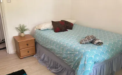 Renovated Family Room with Shared Kitchen And Bathroom in Angel