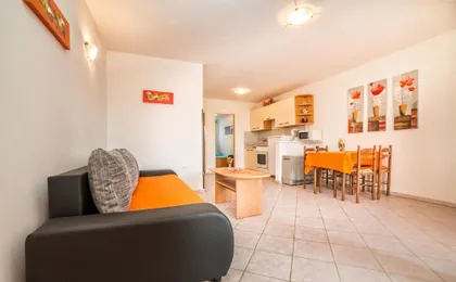 Apartments Maria 821