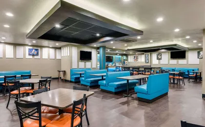 Clarion Inn & Suites Russellville I-40