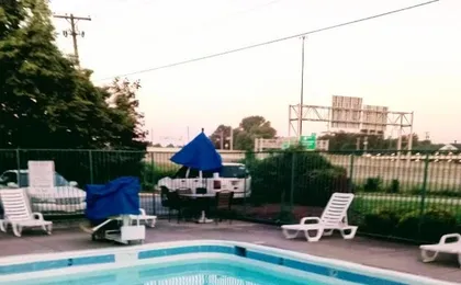 Red Carpet Inn Louisville North Jeffersonville