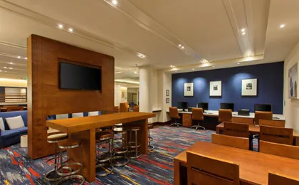 Holiday Inn Express & Suites San Francisco Fishermans Wharf