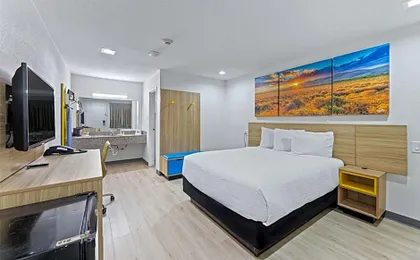Days Inn by Wyndham McKinney