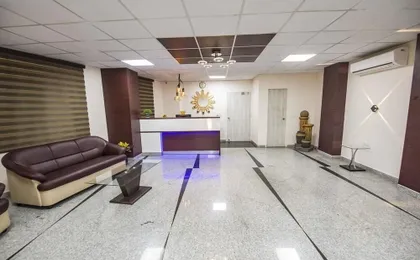 Tuma Club House