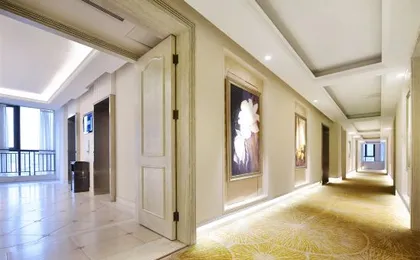 Five Elements Hotel (Wuhou New Town Shuangliu Airport CuQiao Subway station)