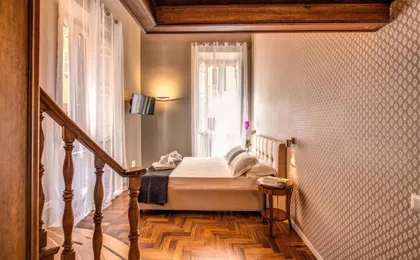 The Spanish Steps Apartment 67