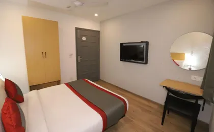 Qotel Hotel la Serene Gagan Vihar