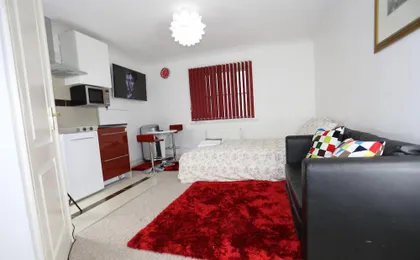 Lovely Studio Apartments - Thamesmead