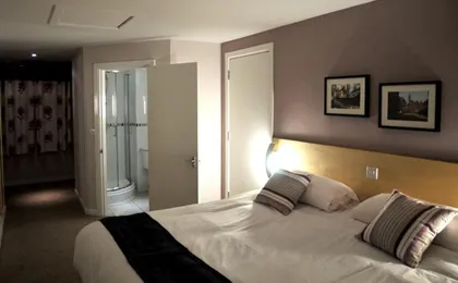 Royal George Hotel