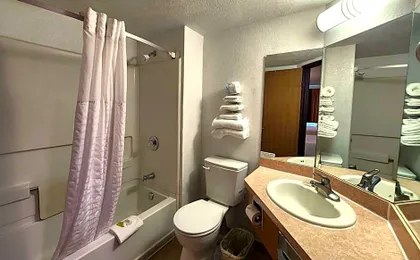 Super 8 by Wyndham Austin North/University Area