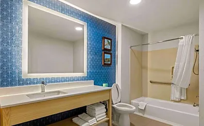 Country Inn & Suites by Radisson, Savannah I-95 North, GA