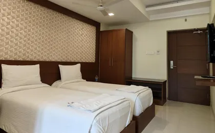 A & M Rooms And Residences