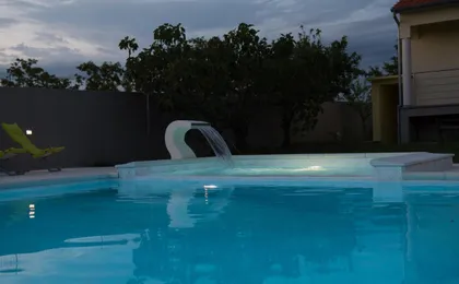 Dubis House