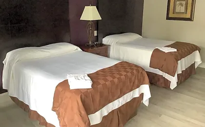 Heritage Park Inn