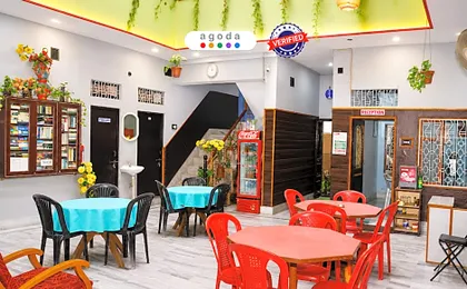 Goroomgo Teerth Guest House Near Kashi Vishwanath Temple Varanasi