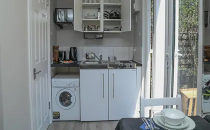 Stayzo - Crofton Park - Central London Refurbished Studio