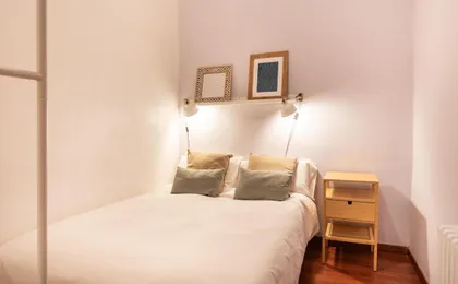 Spacious & Sunny Apartment with Terrace in the City Center