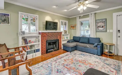 4 Mi to Dtwn! Tranquil Tampa Getaway w/ 2 Decks