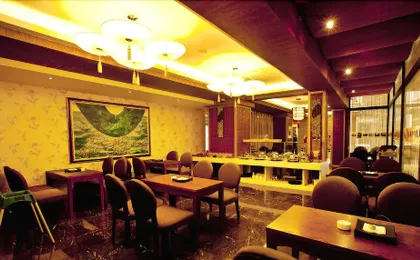 Chengdu Huanhua Jincheng Hotel
