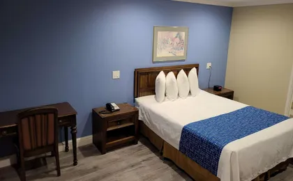 Travelodge by Wyndham Clearlake