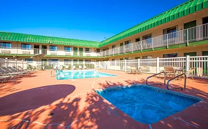 University Inn Fresno