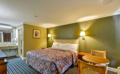 Wake Inn