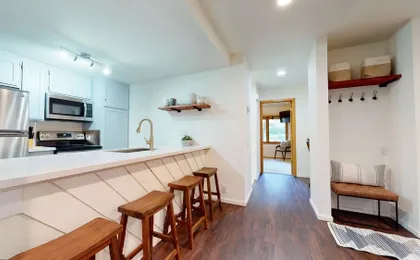Snowcreek III 441 Pet-Friendly, BBQ Grill, Updated and On the Snowcreek Meadow by RedAwning