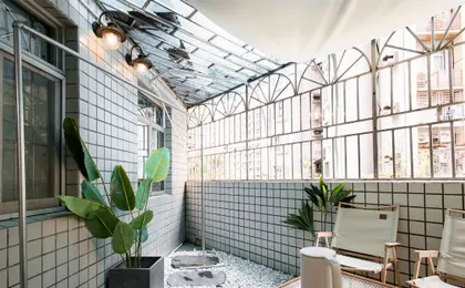 The Time Traveler's Hostel