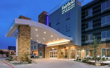 Fairfield Inn & Suites by Marriott Fort Worth Southwest at Cityview