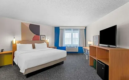 Spark by Hilton Cedar Falls