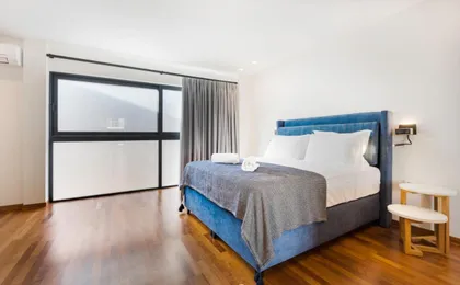 Athensthea Luxury Penthouse Apt in Omonia 115sq.M.