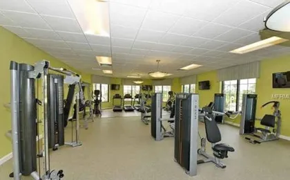 H - New 2 Bedroom Condo - 5 Miles to Disney - Free Water Park