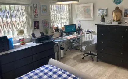 STUNNING GROUND FLOOR GARDEN APARTMENT - Entire Apartment, Centrally Located, With Free Off Road Parking By Flat & Wiffi, Beautifully Secluded, 3 mins From All Amenities