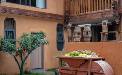 Ansu ·Water Woodden Holiday Courtyard