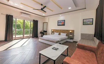Serenity Hill Resort Near Fateh Sagar Lake Udaipur