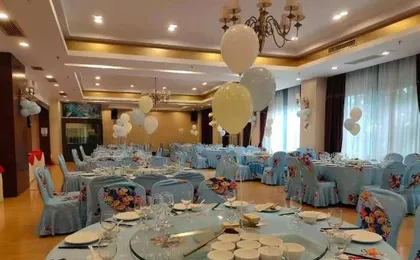 Vienna International Hotel (Shenzhen South China City Wanda Plaza)