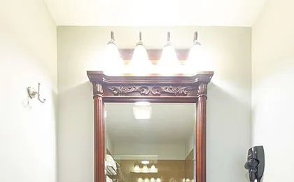 The Dahlonega Square Hotel