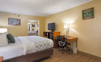 Econo Lodge Inn & Suites Hardeeville-I-95